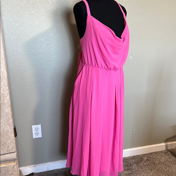 Torrid Pink Sleeveless Dress - Picture 3 of 9